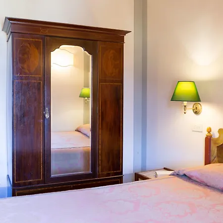 Loggiato Dei Serviti Florenz