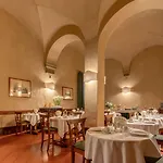 Loggiato Dei Serviti 3* Флоренция