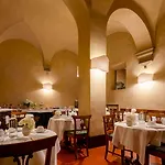 Отель Loggiato Dei Serviti