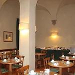 Отель Loggiato Dei Serviti 3*