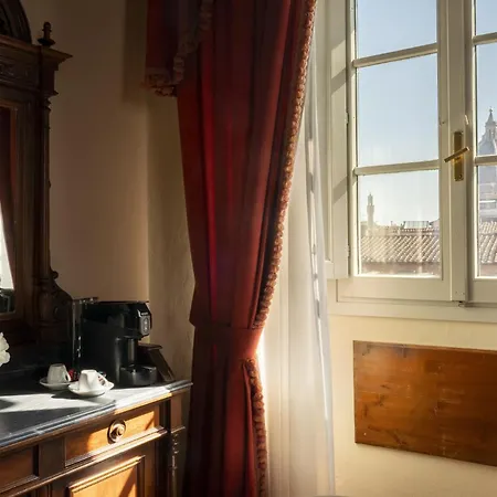 Hotell Loggiato Dei Serviti