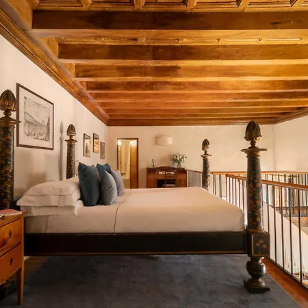 Hotell Loggiato Dei Serviti