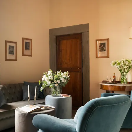 Hotell Loggiato Dei Serviti 3*