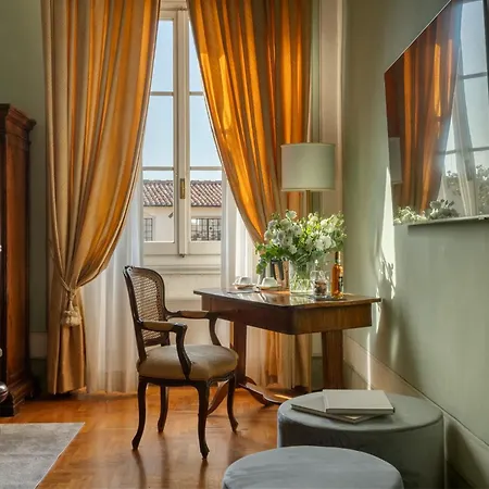 Loggiato Dei Serviti 3* Florença