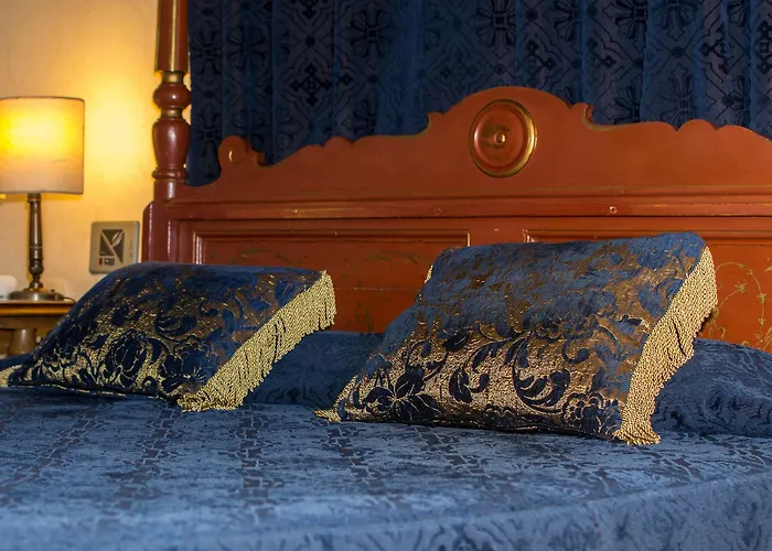 Loggiato Dei Serviti 3*