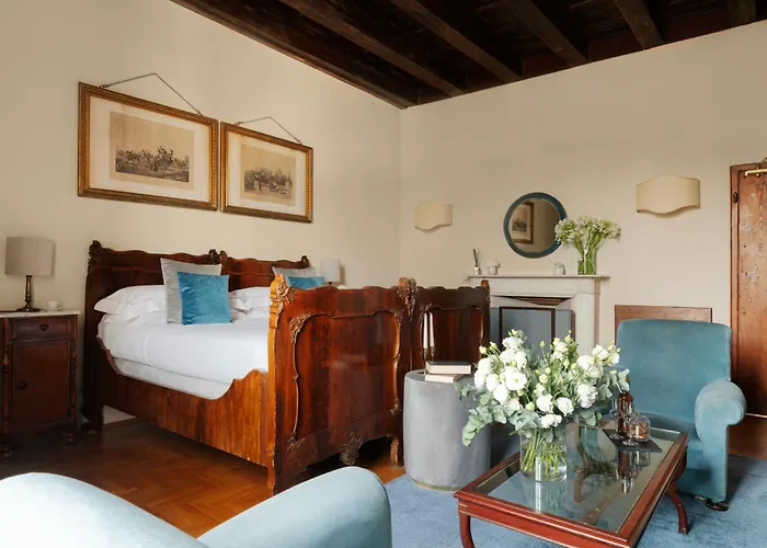 Szálloda Loggiato Dei Serviti