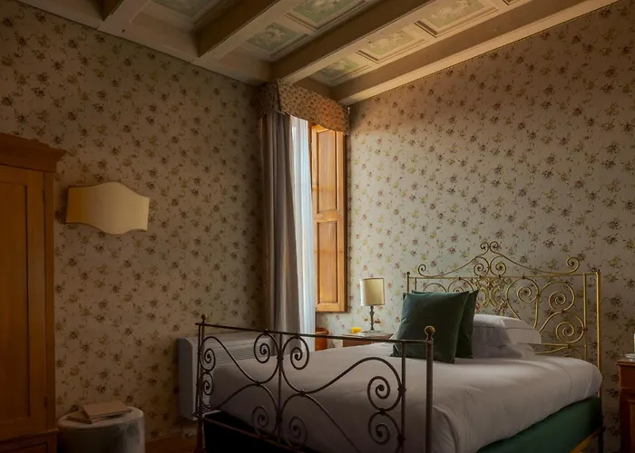 Loggiato Dei Serviti 3* Firenze