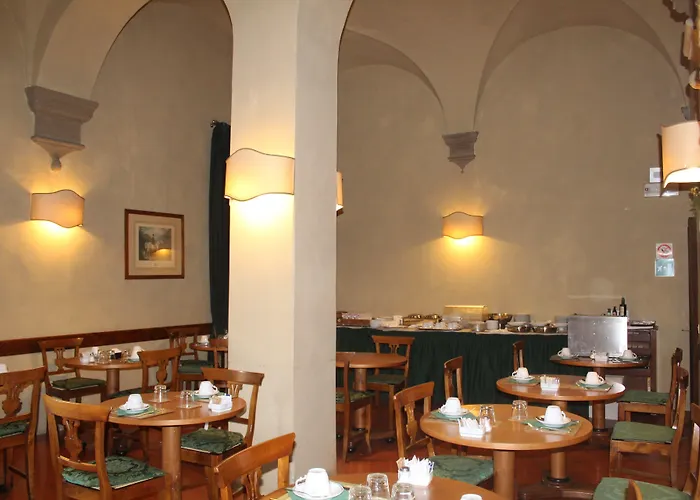 Szálloda Loggiato Dei Serviti 3*