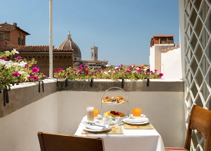 Loggiato Dei Serviti Firenze