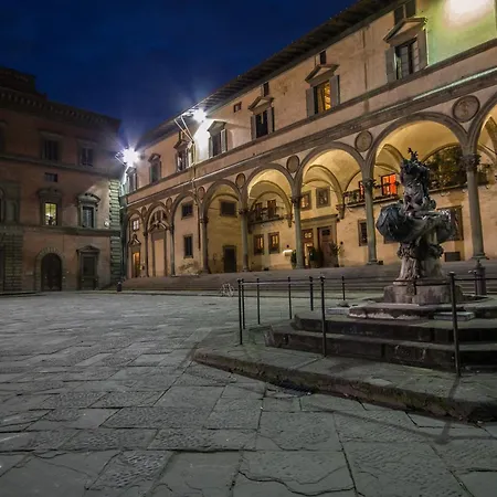 Loggiato Dei Serviti