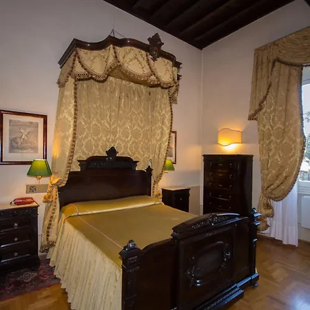 מלון Loggiato Dei Serviti